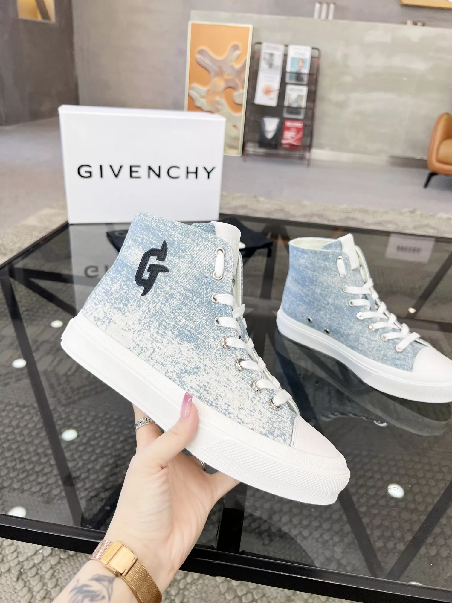 givenchy high tops chaussures pour homme s_12b4aa72